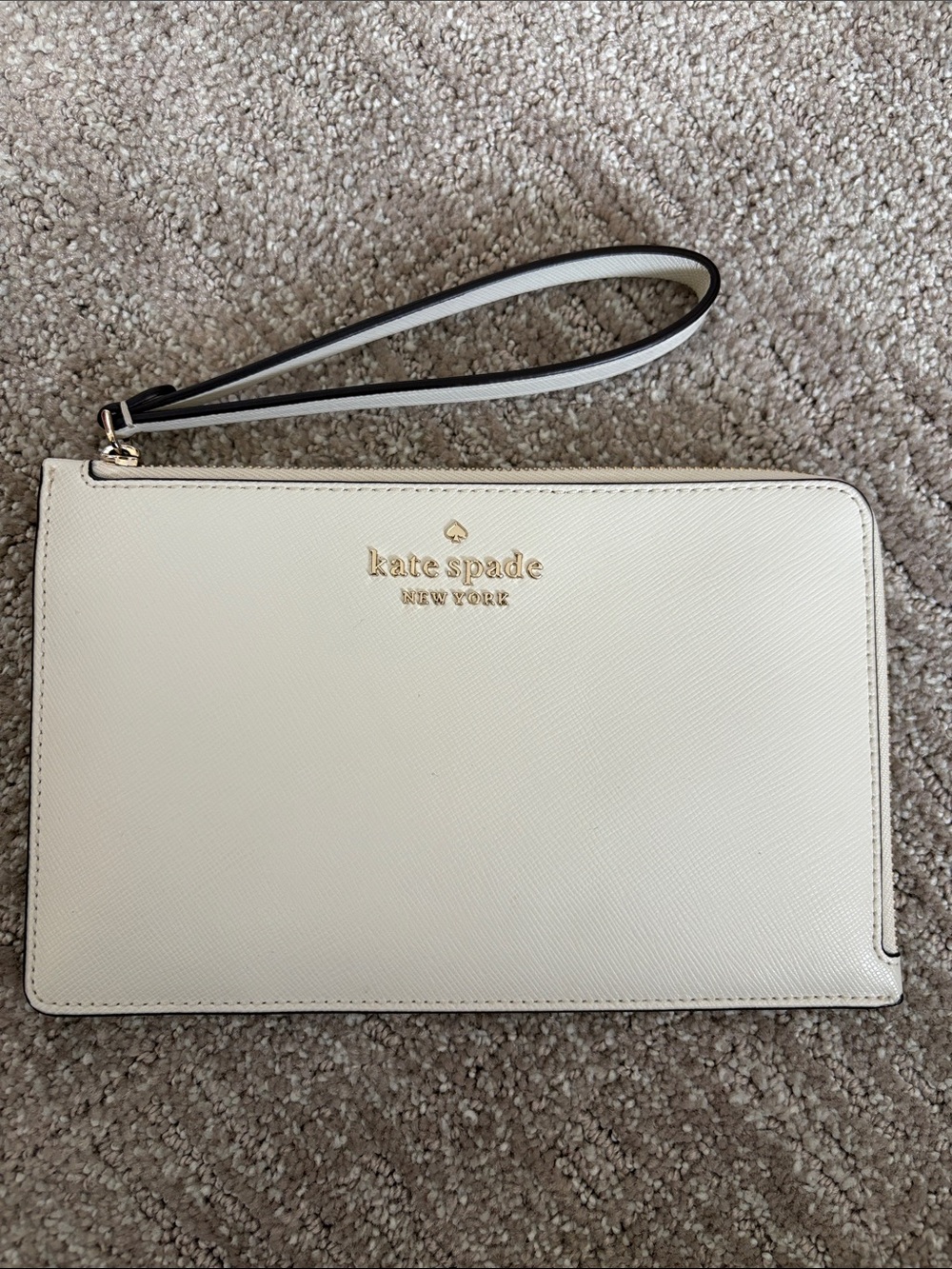kate spade wristlet in merinque, VGUC 🙌 ♠️